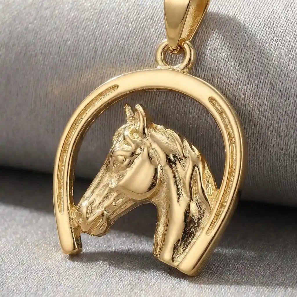 Dije Caballo en Herradura