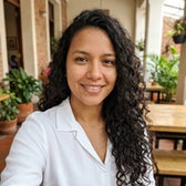 Daniela T.