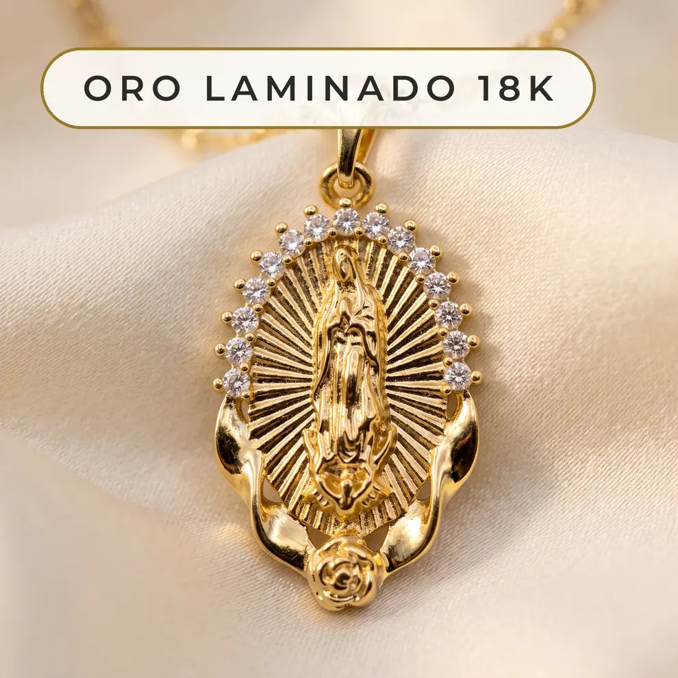 Medalla de la Virgen con circones en Oro Laminado 18K
